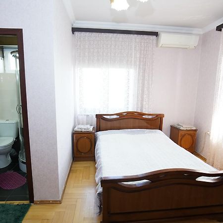 Nice House In The Heart Of The City Yerevan Bagian luar foto