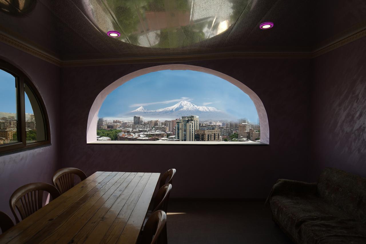 Nice House In The Heart Of The City Yerevan Bagian luar foto