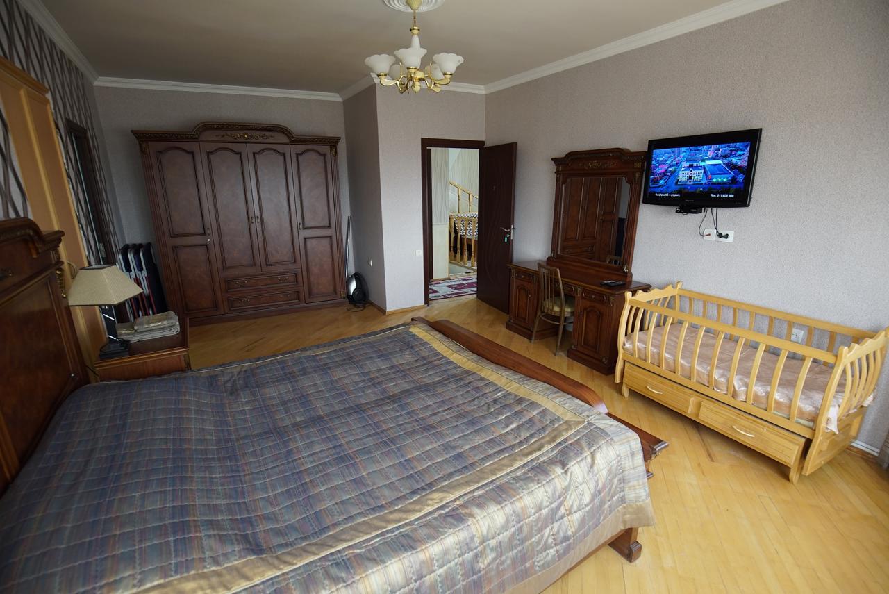 Nice House In The Heart Of The City Yerevan Bagian luar foto