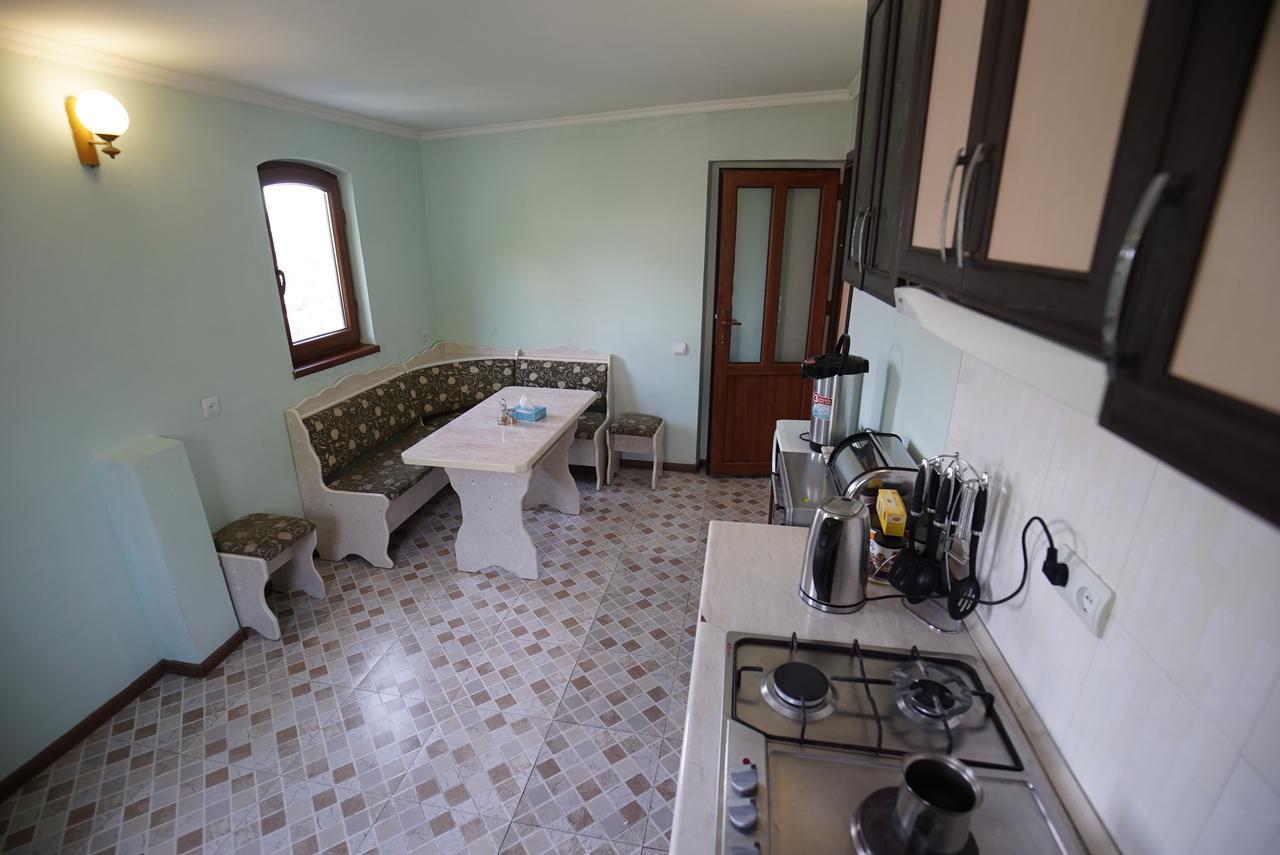 Nice House In The Heart Of The City Yerevan Bagian luar foto